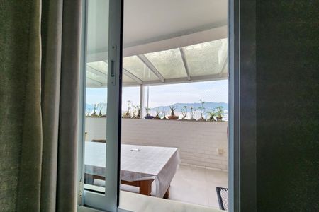 Apartamento à venda com 112m², 2 quartos e 1 vaga Apartamento à venda com 112m², 2 quartos e 1 vagaVista da Suíte