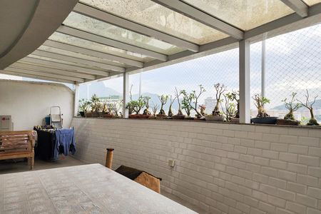 Apartamento à venda com 112m², 2 quartos e 1 vaga Apartamento à venda com 112m², 2 quartos e 1 vagaVaranda Gourmet
