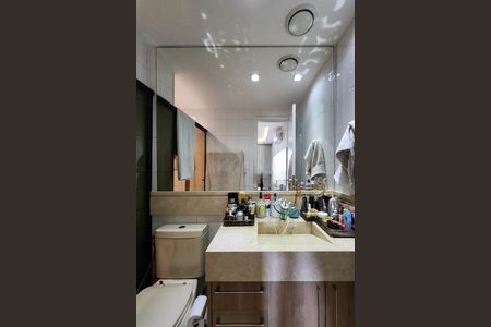 Apartamento à venda com 112m², 2 quartos e 1 vaga Apartamento à venda com 112m², 2 quartos e 1 vagaBanheiro da Suíte