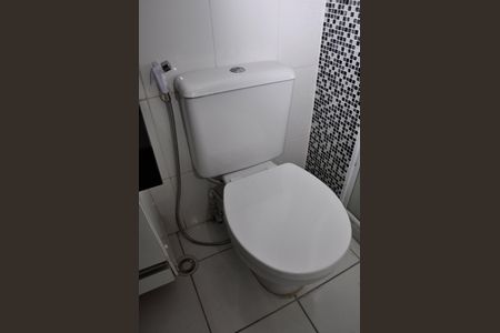 Apartamento para alugar com 56m², 2 quartos e 1 vagaDetalhe - Banheiro Social