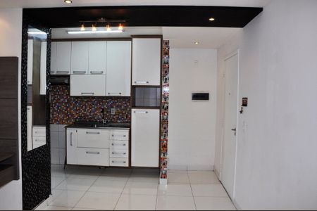 Apartamento para alugar com 56m², 2 quartos e 1 vagaDetalhe - Cozinha Americana