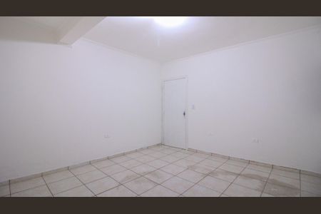 Casa para alugar com 1 quarto, 70m² em Parque das Flores, São Paulo