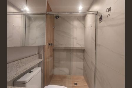 Banheiro de apartamento para alugar com 2 quartos, 50m² em Jardim Umuarama, São Paulo