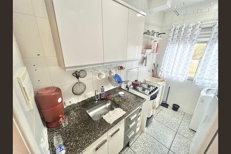 Apartamento à venda com 52m², 2 quartos e 1 vaga Apartamento à venda com 52m², 2 quartos e 1 vagaCozinha e Área de Serviço