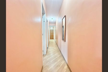 Apartamento à venda com 52m², 2 quartos e 1 vaga Apartamento à venda com 52m², 2 quartos e 1 vagaCorredor