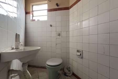 Banheiro de apartamento para alugar com 1 quarto, 50m² em Jardim Monte Carmelo, Guarulhos