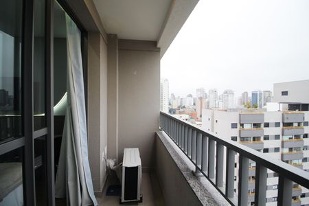 Varanda de kitnet/studio para alugar com 1 quarto, 28m² em Vila Olímpia, São Paulo