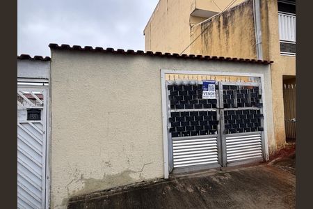 Casa à venda com 140m², 1 quarto e 2 vagasFachada