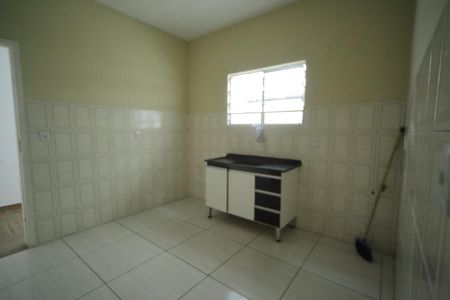 Casa à venda com 140m², 1 quarto e 2 vagasCozinha 