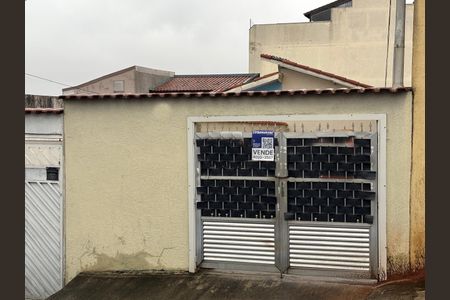 Casa à venda com 140m², 1 quarto e 2 vagasFachada