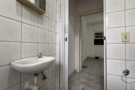 Casa para alugar com 63m², 2 quartos e sem vagaBanheiro