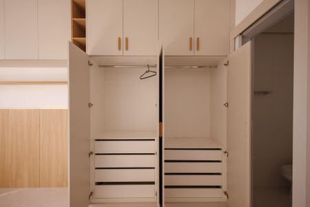 Apartamento para alugar com 79m², 2 quartos e 2 vagas Apartamento para alugar com 79m², 2 quartos e 2 vagasSuíte