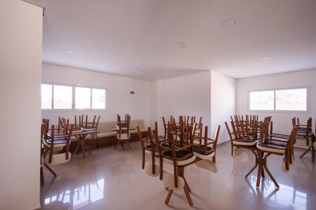 Apartamento para alugar com 79m², 2 quartos e 2 vagas Apartamento para alugar com 79m², 2 quartos e 2 vagasÁrea comum - Salão de festas