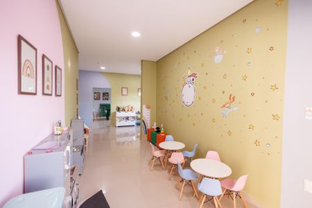 Apartamento para alugar com 79m², 2 quartos e 2 vagas Apartamento para alugar com 79m², 2 quartos e 2 vagasÁrea comum - Brinquedoteca