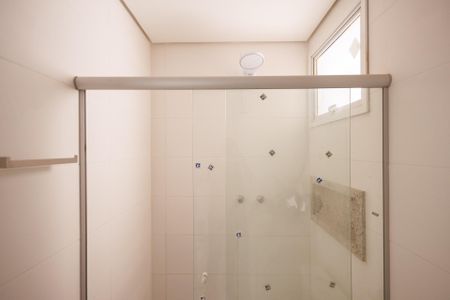 Apartamento para alugar com 79m², 2 quartos e 2 vagas Apartamento para alugar com 79m², 2 quartos e 2 vagasBanheiro Corredor