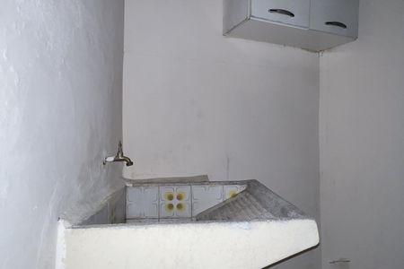 Casa para alugar com 69m², 2 quartos e sem vagaÁrea de Serviço