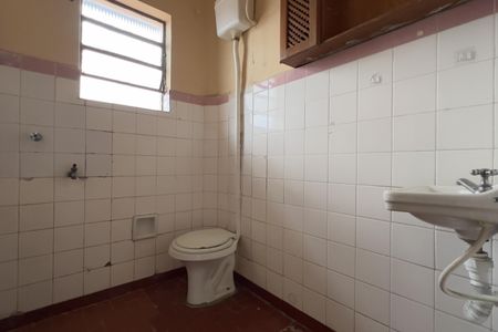 Casa para alugar com 69m², 2 quartos e sem vagaBanheiro