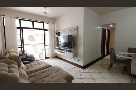 Apartamento para alugar com 3 quartos, 130m² em Braga, Cabo Frio