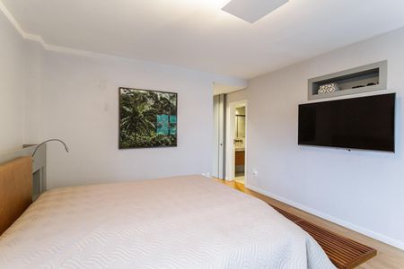 Apartamento à venda com 120m², 1 quarto e 2 vagas Apartamento à venda com 120m², 1 quarto e 2 vagasQuarto Suíte