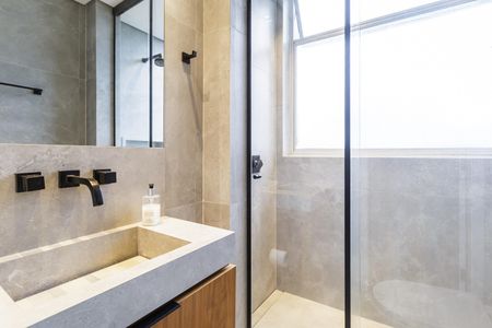 Apartamento à venda com 120m², 1 quarto e 2 vagas Apartamento à venda com 120m², 1 quarto e 2 vagasBanheiro 2