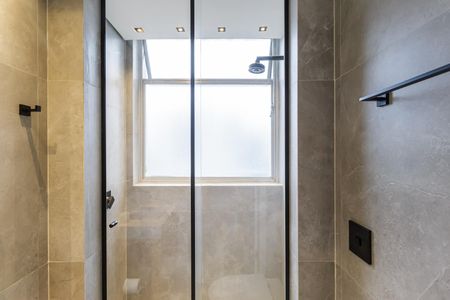 Apartamento à venda com 120m², 1 quarto e 2 vagas Apartamento à venda com 120m², 1 quarto e 2 vagasBanheiro 2