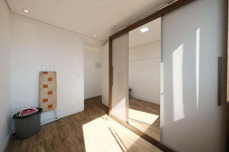 Quarto 1 de apartamento para alugar com 2 quartos, 41m² em Vila Penteado, São Paulo