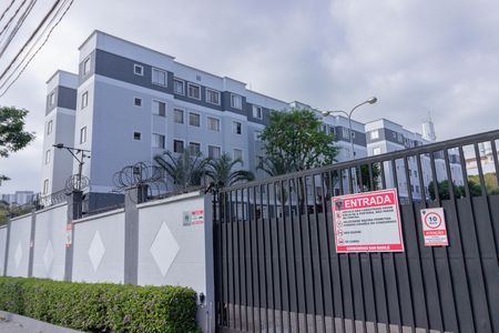 Apartamento para alugar com 43m², 2 quartos e 1 vaga Apartamento para alugar com 43m², 2 quartos e 1 vagaFachada