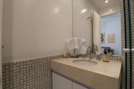 Apartamento à venda com 95m², 3 quartos e 2 vagasBanheiro da Suíte 1