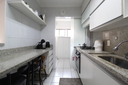 Apartamento à venda com 95m², 3 quartos e 2 vagasCozinha