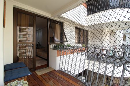 Apartamento à venda com 95m², 3 quartos e 2 vagasVaranda