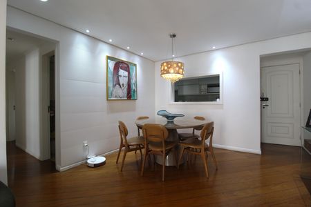 Apartamento à venda com 95m², 3 quartos e 2 vagasSala