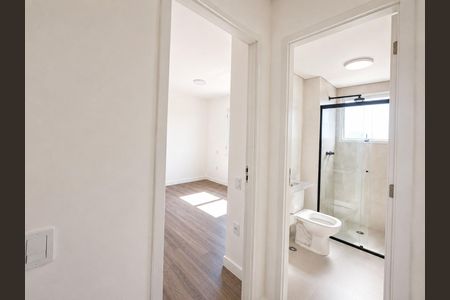 Corredor de apartamento para alugar com 2 quartos, 54m² em Vila Oliveira, Mogi das Cruzes