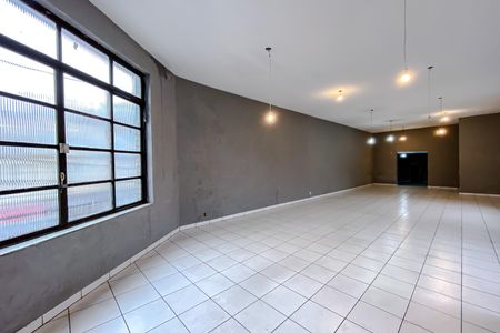 Casa para alugar com 190m², 5 quartos e sem vagaSala
