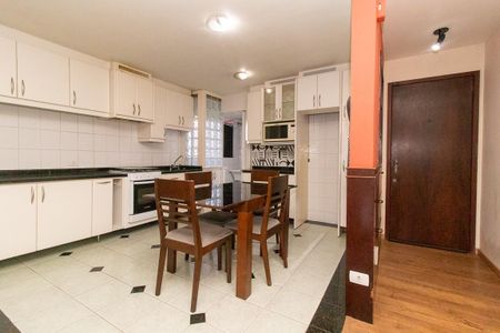 Apartamento para alugar com 95m², 3 quartos e sem vaga Apartamento para alugar com 95m², 3 quartos e sem vagaCozinha - Armários