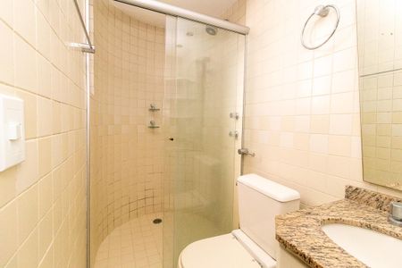Apartamento para alugar com 95m², 3 quartos e sem vaga Apartamento para alugar com 95m², 3 quartos e sem vagaBanheiro da Suíte