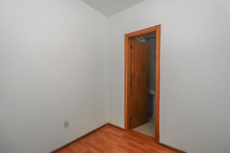 Quarto de Serviço de apartamento para alugar com 4 quartos, 137m² em Chácara das Pedras, Porto Alegre