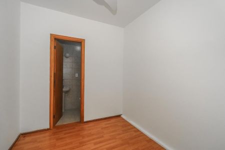 Quarto de Serviço de apartamento para alugar com 4 quartos, 137m² em Chácara das Pedras, Porto Alegre