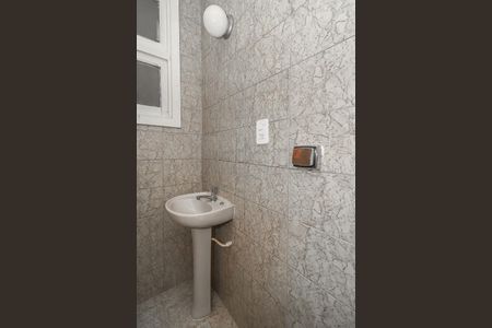 Apartamento para alugar com 137m², 4 quartos e 1 vaga Apartamento para alugar com 137m², 4 quartos e 1 vagaBanheiro de serviço