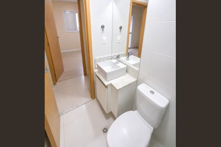 Banheiro de apartamento para alugar com 2 quartos, 66m² em Macuco, Santos
