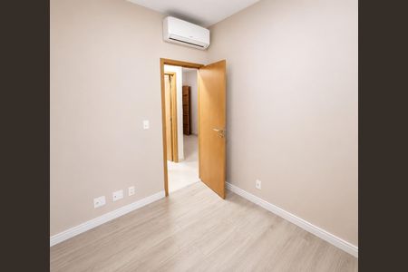 Quarto 2 de apartamento para alugar com 2 quartos, 66m² em Macuco, Santos
