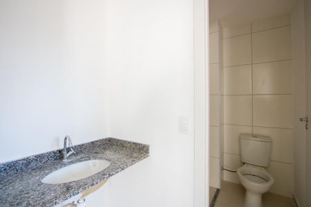 Banheiro de apartamento à venda com 2 quartos, 35m² em Santa Maria, Santo André