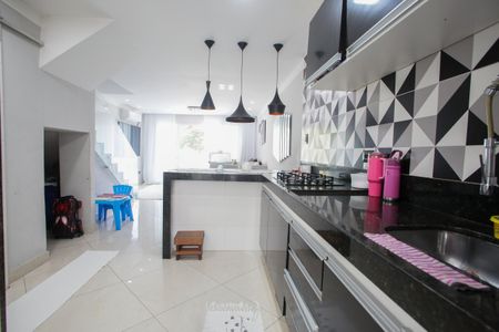 Casa para alugar com 500m², 3 quartos e 2 vagasCozinha