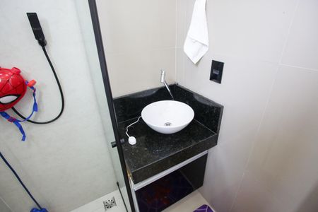 Banheiro da Suíte 2 de casa para alugar com 3 quartos, 500m² em Taquara, Rio de Janeiro