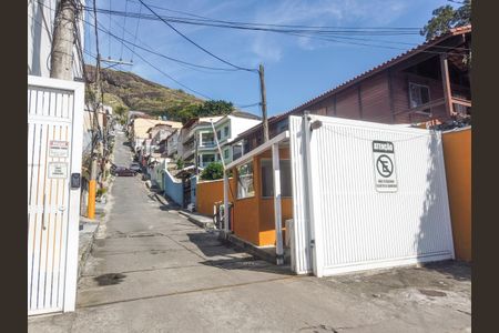 Fachada de casa para alugar com 3 quartos, 500m² em Taquara, Rio de Janeiro