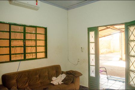 Sala de casa à venda com 3 quartos, 487m² em Residencial Mar Del Plata, Goiânia