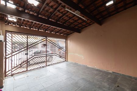 Garagem de casa para alugar com 1 quarto, 60m² em Vila Nhocuné, São Paulo