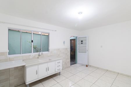 Cozinha de casa para alugar com 1 quarto, 60m² em Vila Nhocuné, São Paulo