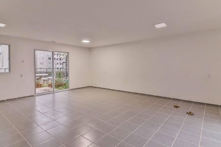 Apartamento para alugar com 42m², 2 quartos e sem vagaÁrea comum - Salão de festas