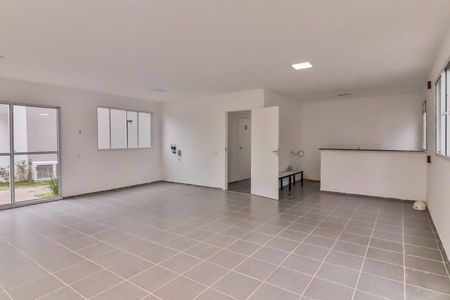 Apartamento para alugar com 42m², 2 quartos e sem vagaÁrea comum - Salão de festas