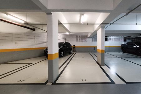 Garagem de apartamento para alugar com 2 quartos, 95m² em Bosque da Saúde, São Paulo